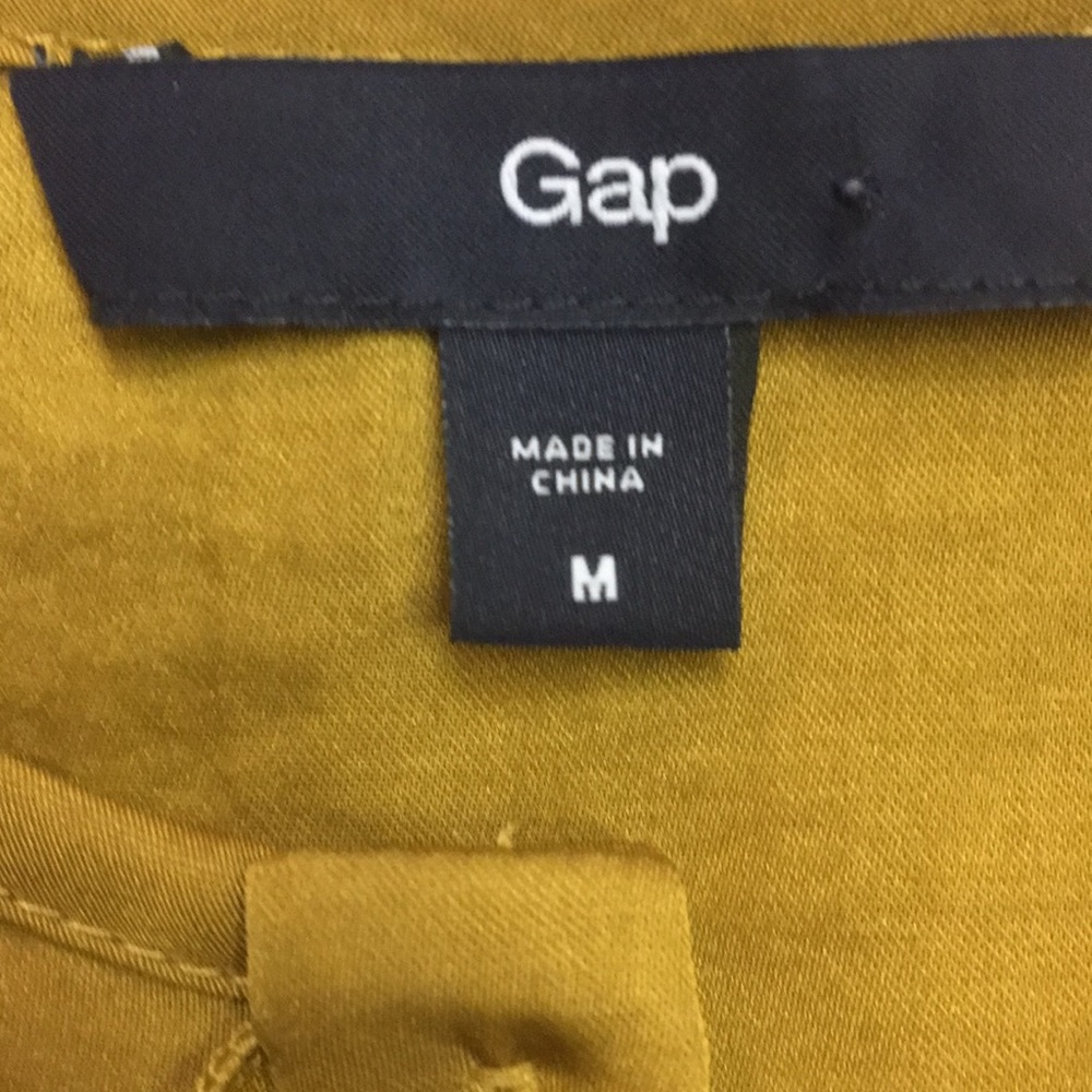 Gap Sleveless Button Down Top with Ruffle - Picture 5 of 5